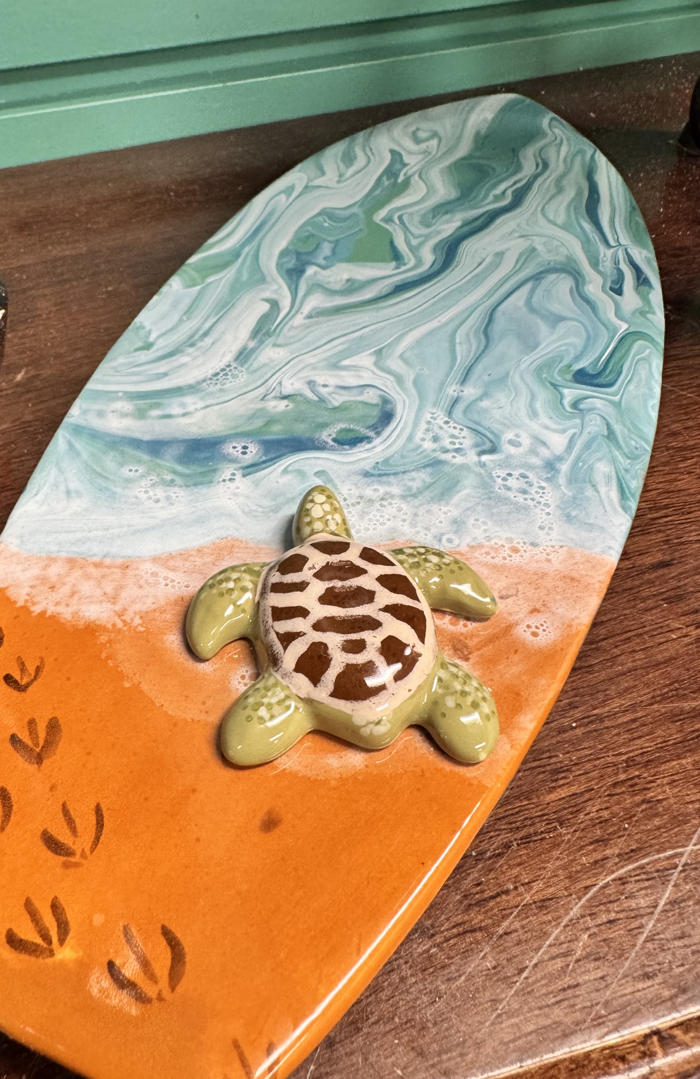 Turtle Surfboard Pour